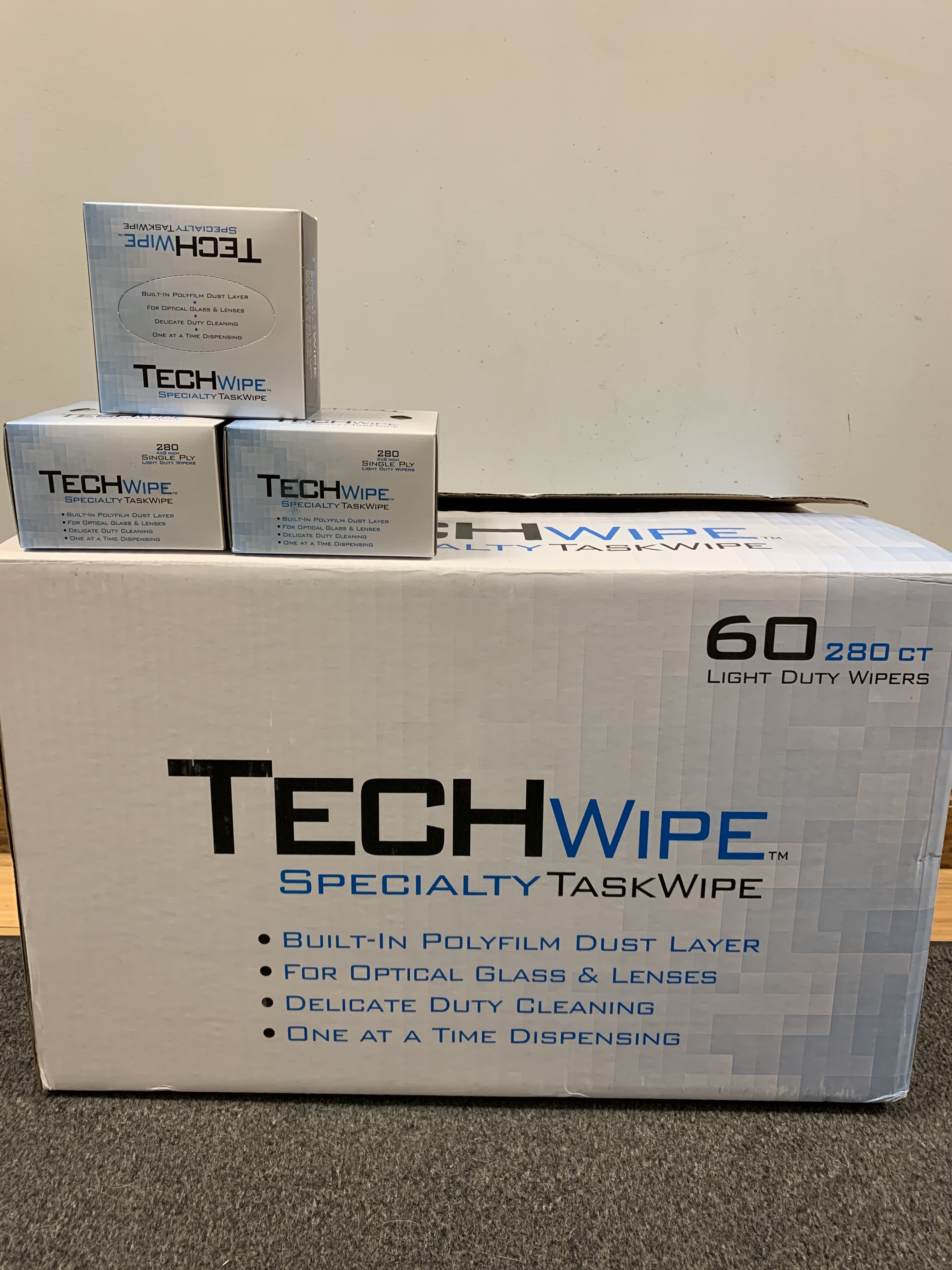 Wiper,4 x 8, 16800, Pop-up 
Box, 60 Boxes/280, White